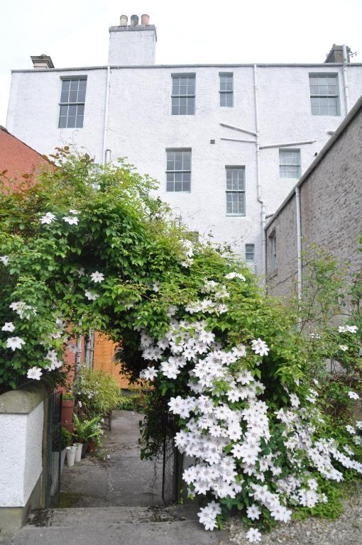 The Bank Guest House Hawick Exterior photo